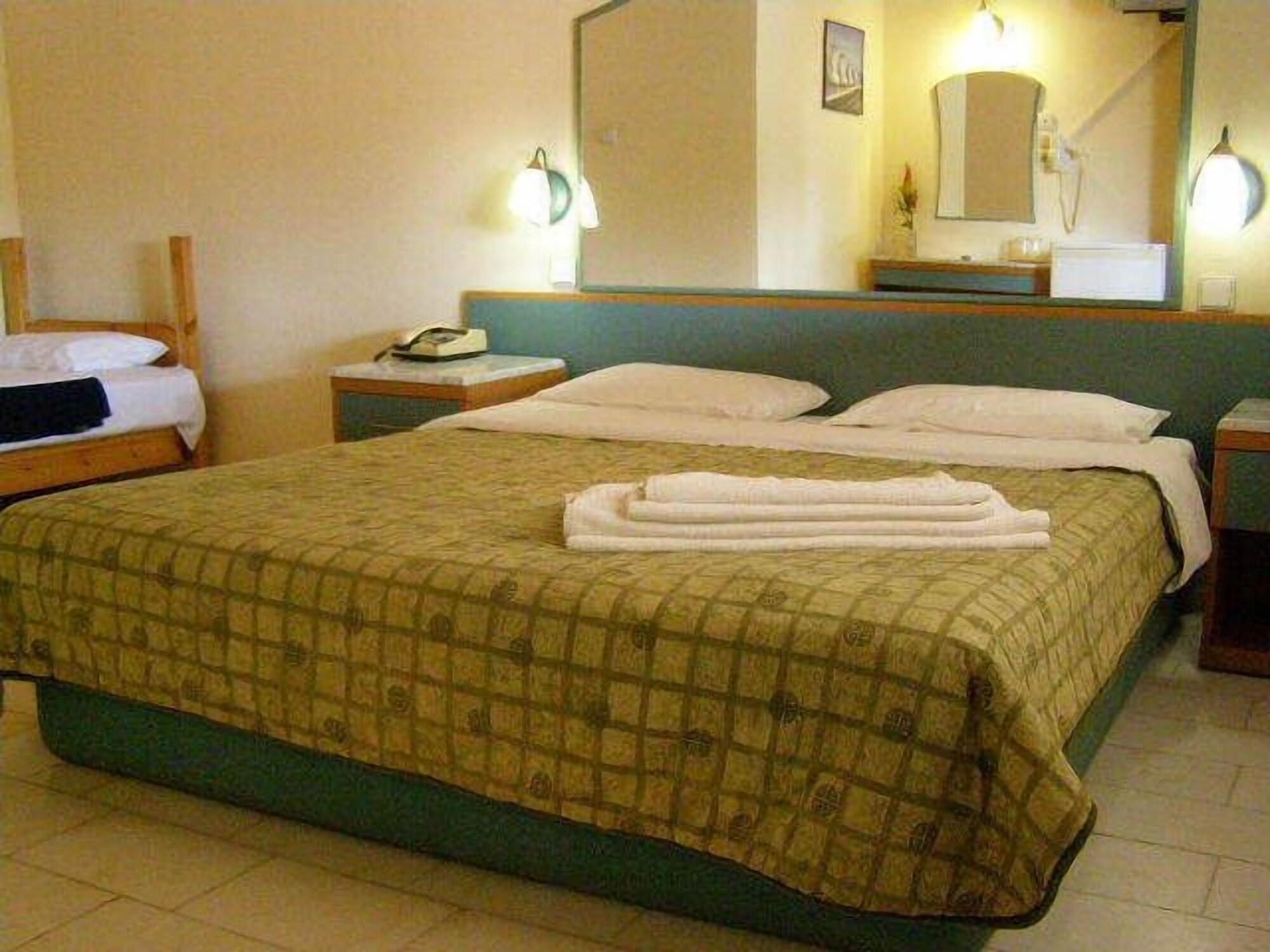 Olympic Kosma Hotel ฮานิโอติ ภายนอก รูปภาพ