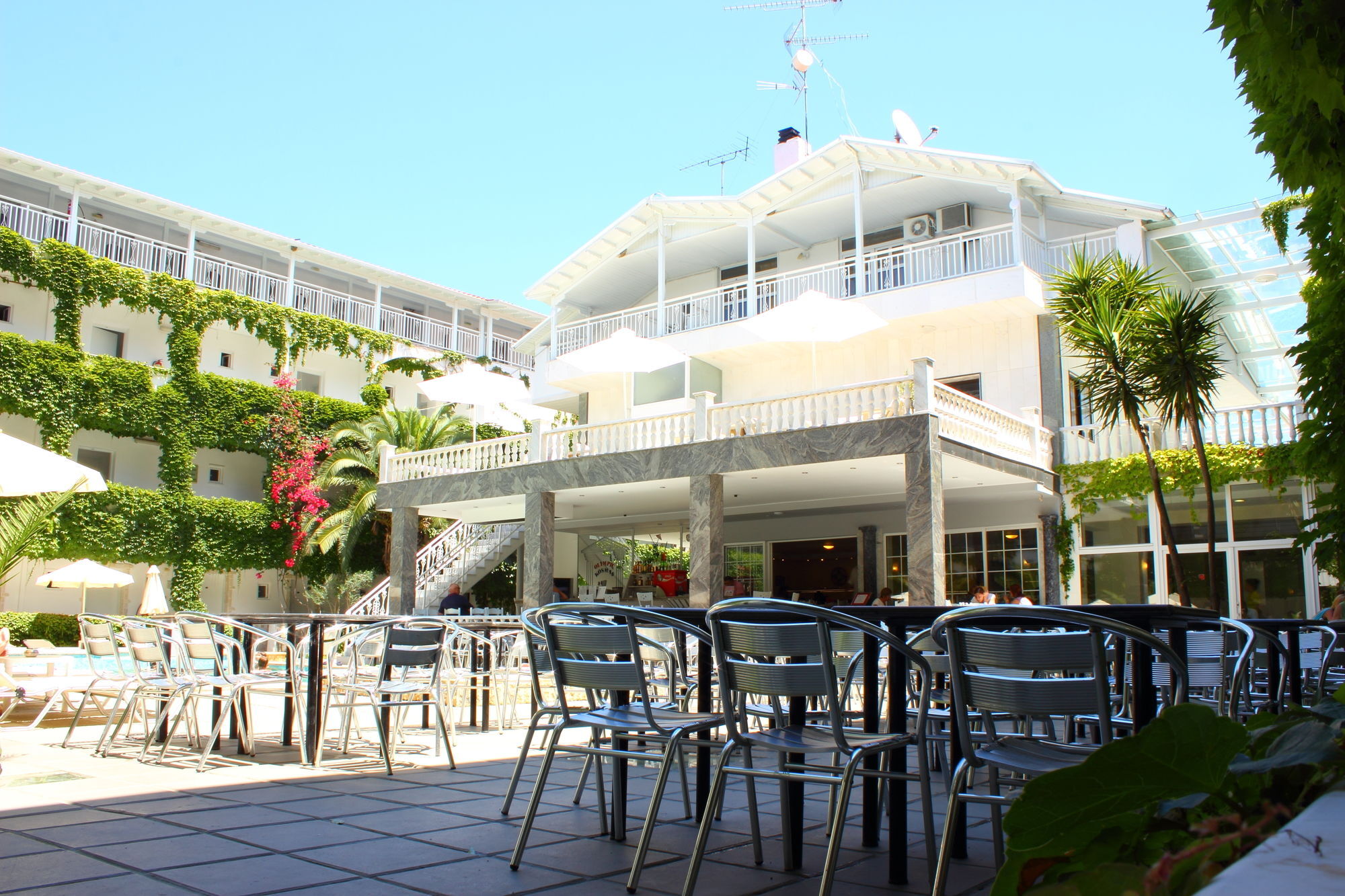 Olympic Kosma Hotel ฮานิโอติ ภายนอก รูปภาพ